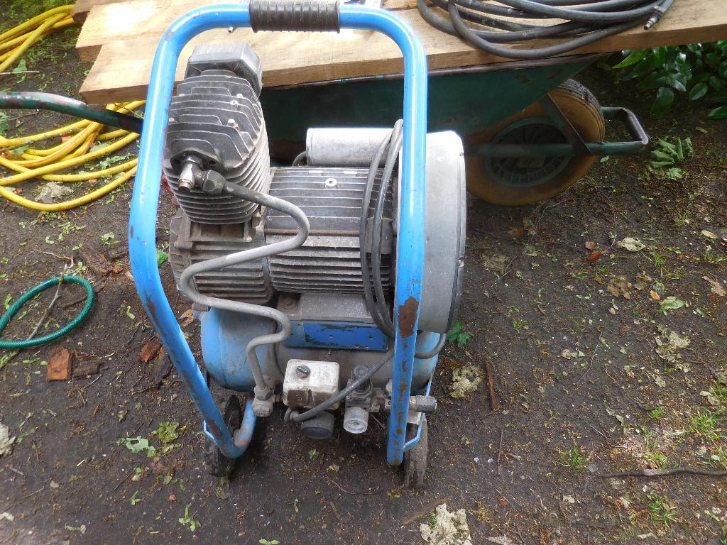 compressor, Doe-het-zelf en Bouw, Compressors, Ophalen, Gebruikt