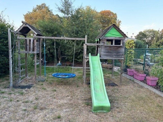 speeltoestel met glijbaan, Kinderen en Baby's, Speelgoed | Buiten | Speeltoestellen, Ophalen, Gebruikt, Glijbaan, Aanbouwonderdeel
