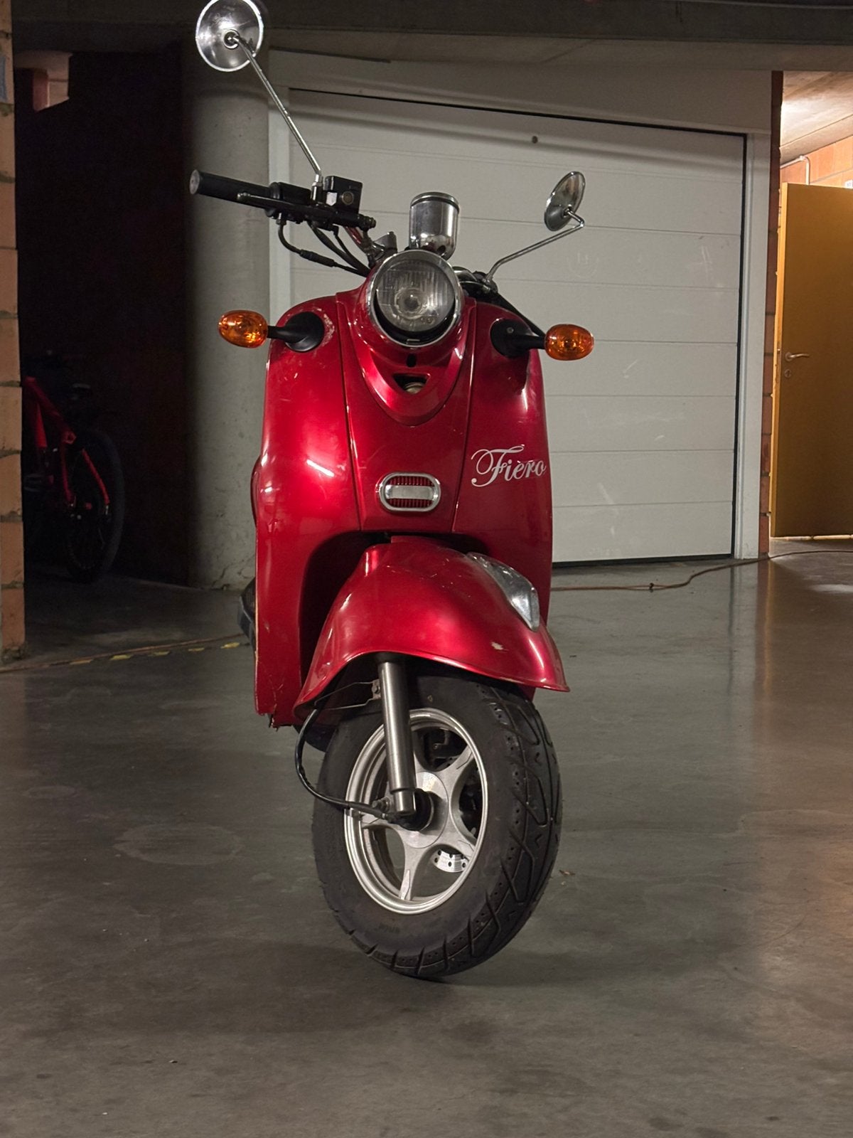 Scooter venisi fiero 50cc classe B, Vélos & Vélomoteurs, Classe B (45 km/h), Enlèvement, Utilisé, Essence