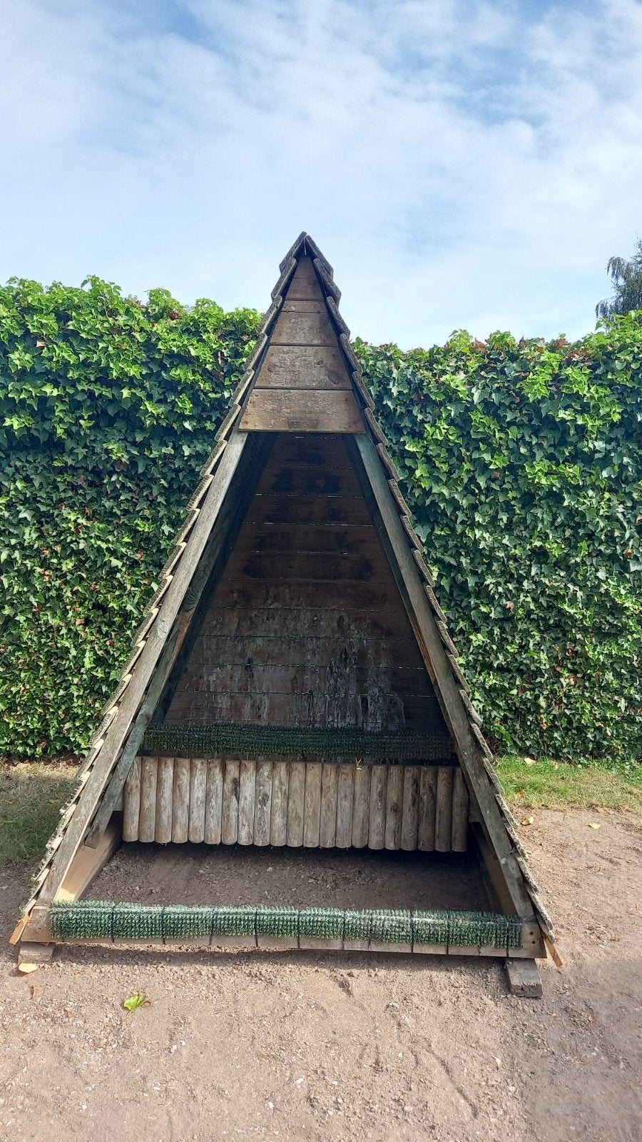 Groot spitshuis, Ophalen, Hout