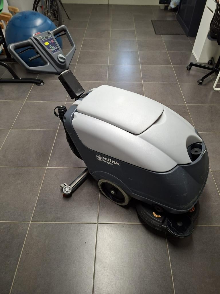 nilfisk sc400 schrobzuigmachine, Doe-het-zelf en Bouw, Ophalen