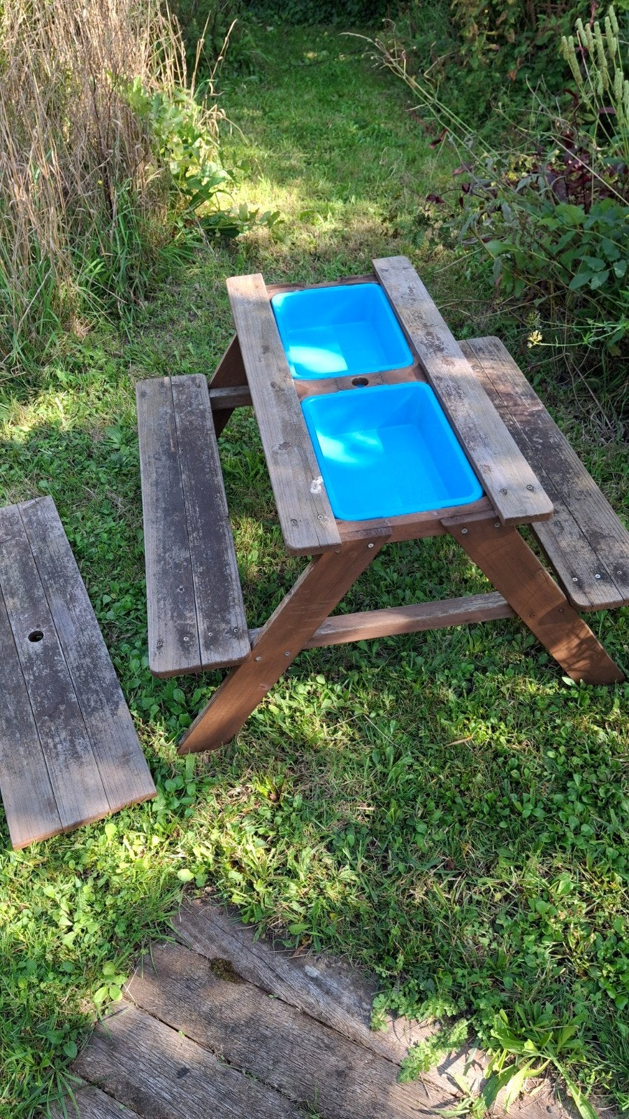 kindertafeltje met zand/waterbakjes, Tuin en Terras, Ophalen