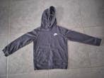 Zwarte sweater met kap - Nike - maat 128-137, Kinderen en Baby's, Kinderkleding | Maat 128, Ophalen, NIKE, Jongen of Meisje, Trui of Vest