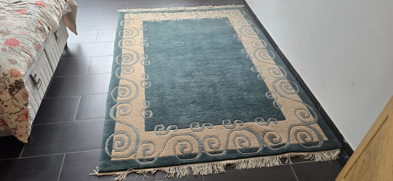très jolie tapis fait a la main non fumeur pas d'animaux dim, Enlèvement ou Envoi