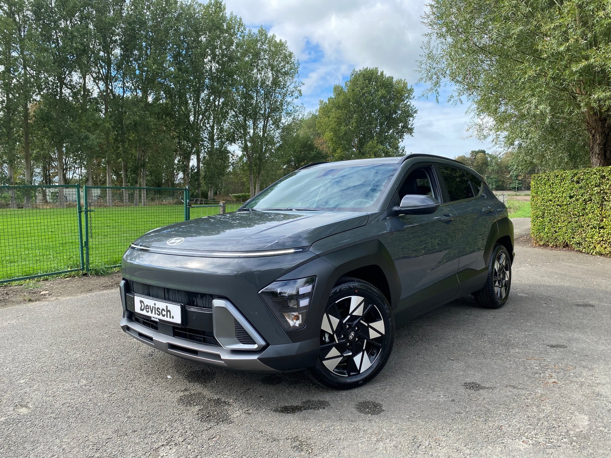 Hyundai KONA HEV 1.6 GDi DCT FEEL COMFORT 138 D6, Neuf, Argent ou Gris, Achat, Carnet d'entretien