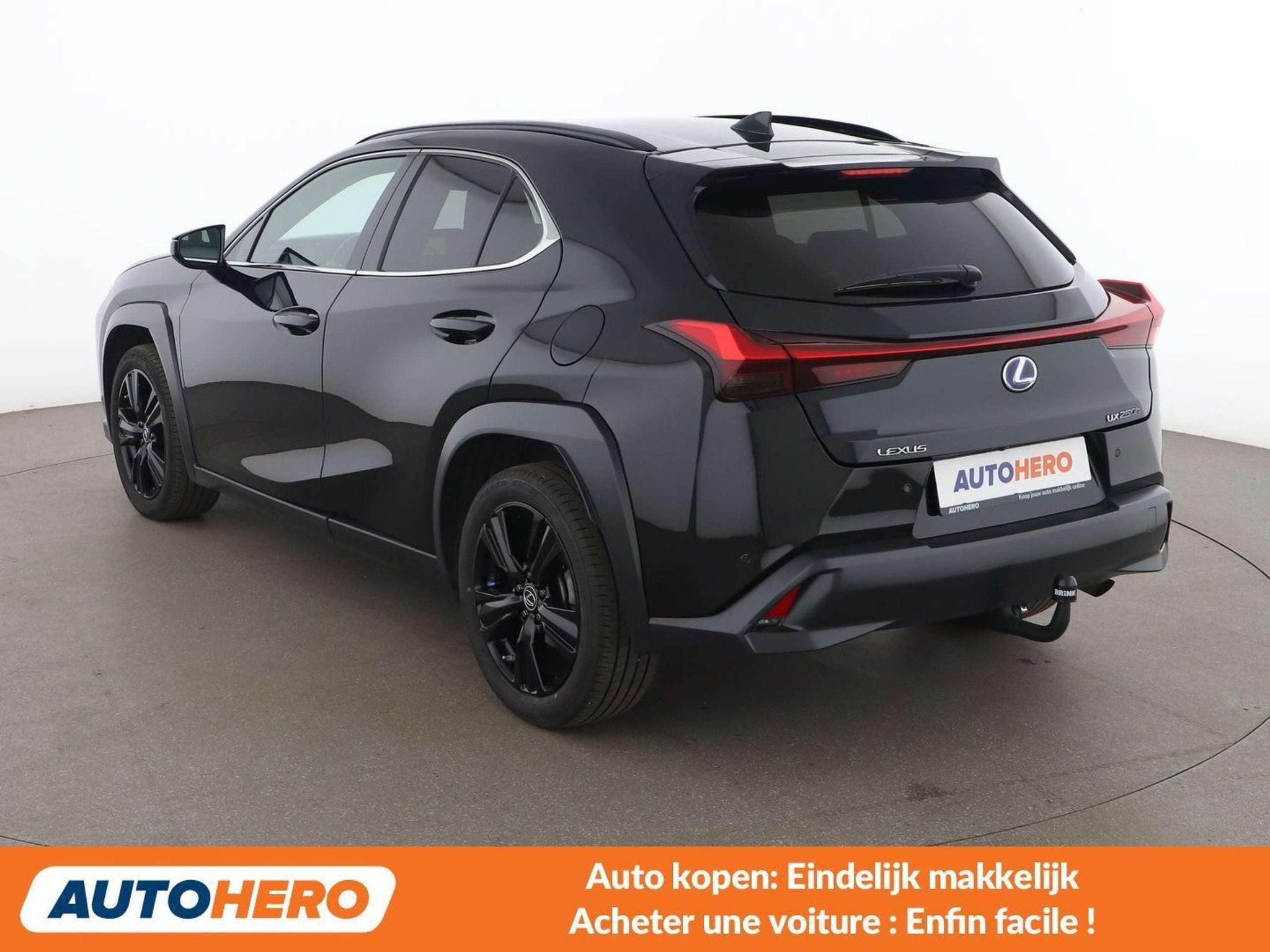 Lexus UX 250H UX 250h (année de construction 2022), Autos, Cuir, Achat, Noir, 5 portes