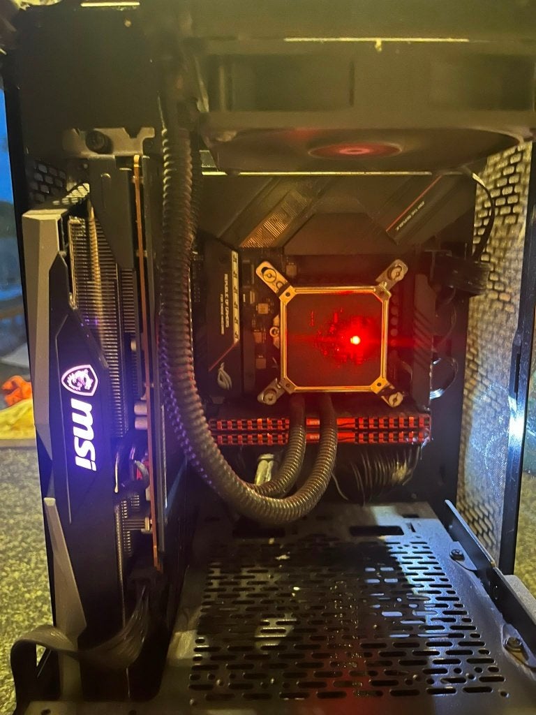 PC pour jeux et stations de travail — RX 6600 XT, MSI, Intel, Nvidia, Enlèvement, Utilisé, HDD