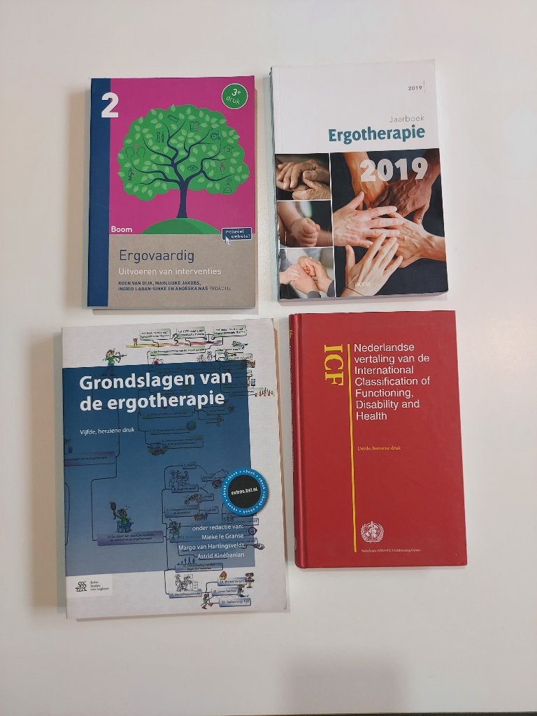 ergotherapie, Boeken, Studieboeken en Cursussen, Ophalen, Zo goed als nieuw, Hogeschool
