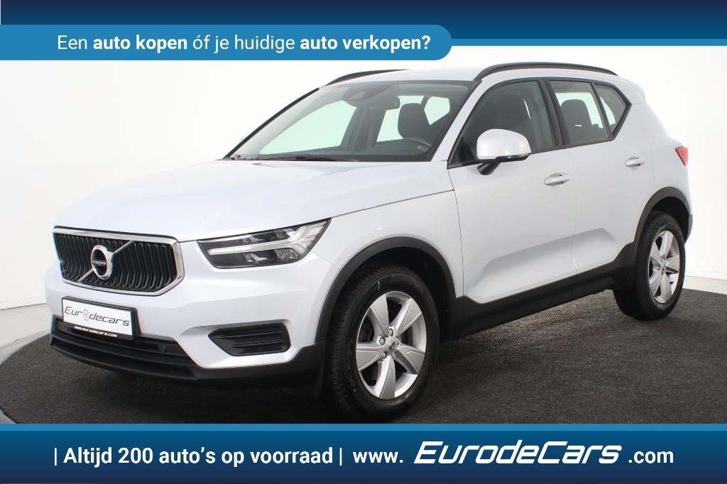 Volvo XC40 T2 Momentum Core *1ste Eigenaar*Navigatie*Camera*, Auto's, Voorwielaandrijving, Stof, 5 deurs, Lane Keeping Assist