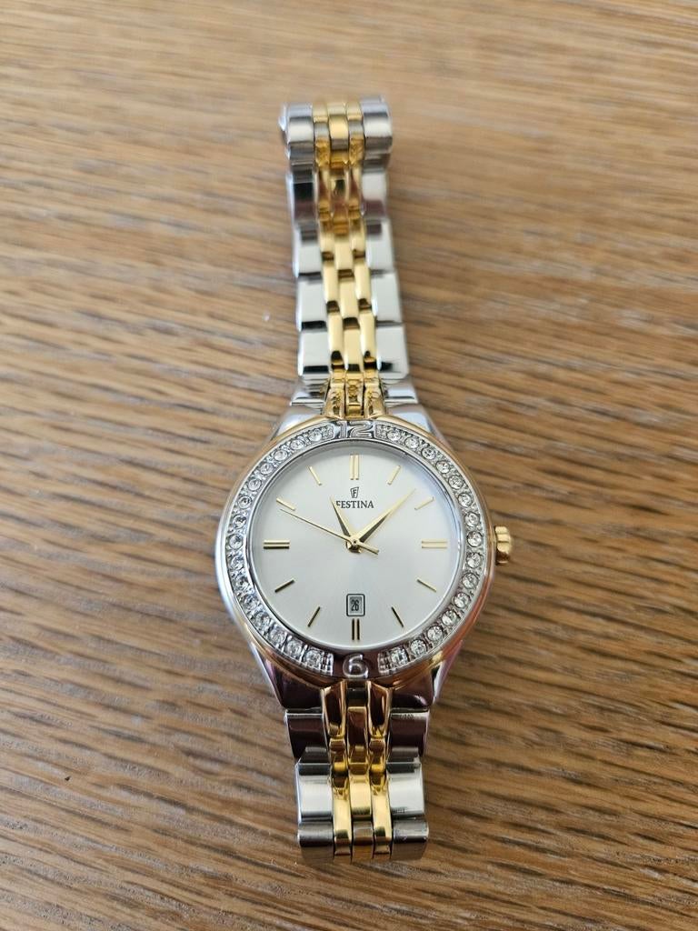 Horloge dames Festina, Ophalen