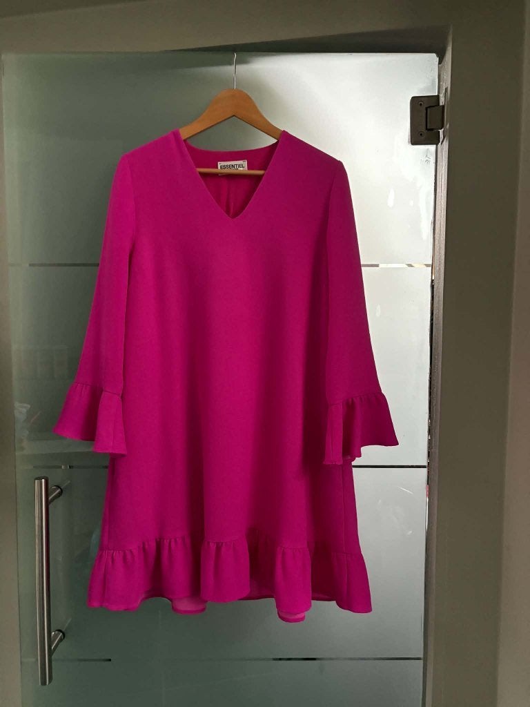 Essentiel Antwerp Fuxia Roze Jurk met Ruffles – Maat 38, Kleding | Dames, Maat 38/40 (M), Ophalen of Verzenden, Zo goed als nieuw