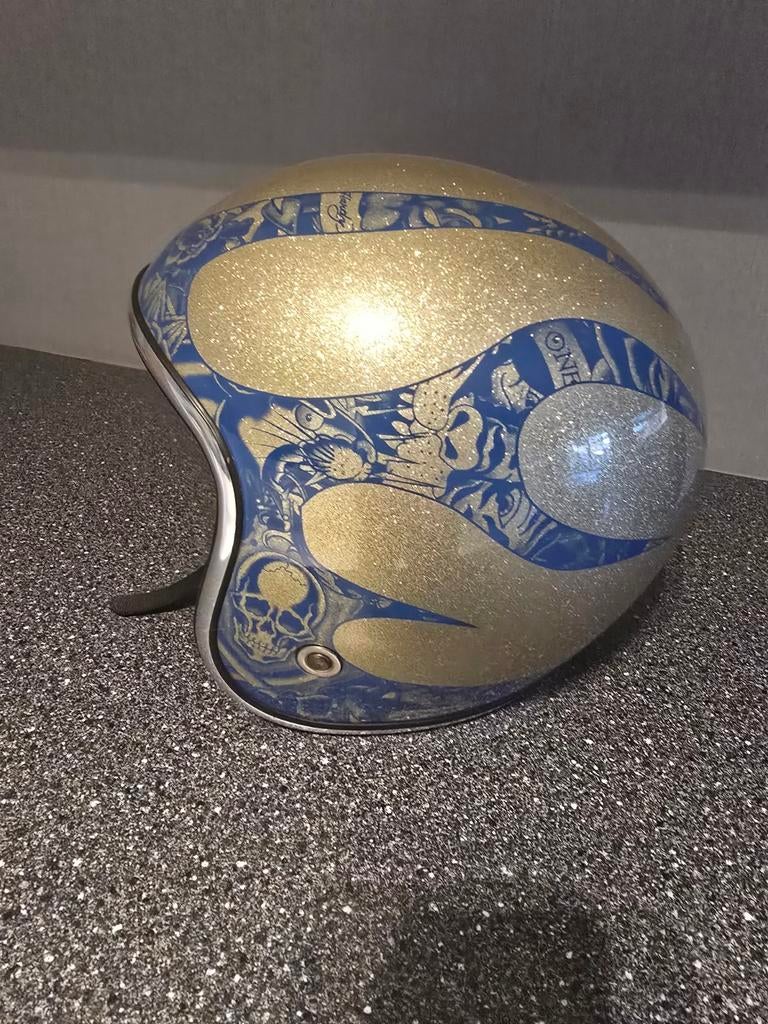 Jet helm, Enlèvement