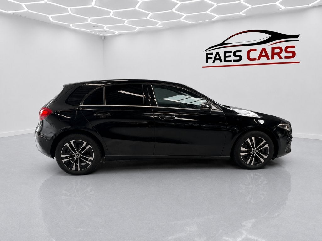Mercedes A250E  plugin hybride, Auto's, Dealer onderhouden, Leder en Stof, Zwart, 5 deurs