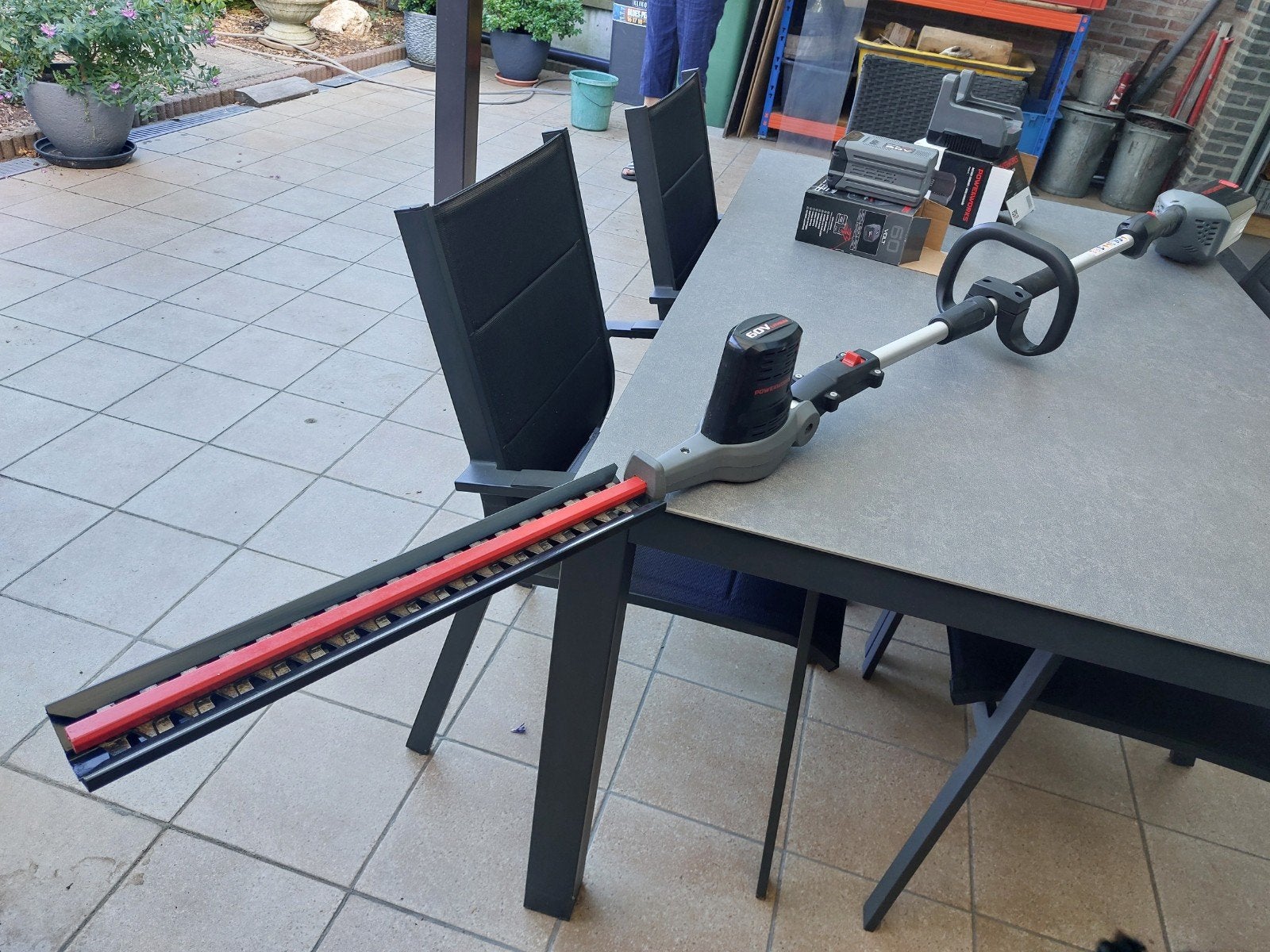 Bosch heggenschaar op batterij, Tuin en Terras, Heggenscharen, Ophalen, Accu, Bosch