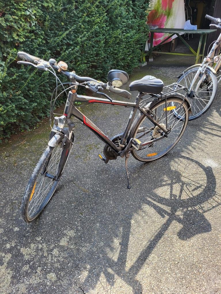 2 fietsen, dames en heren fiets, Ophalen