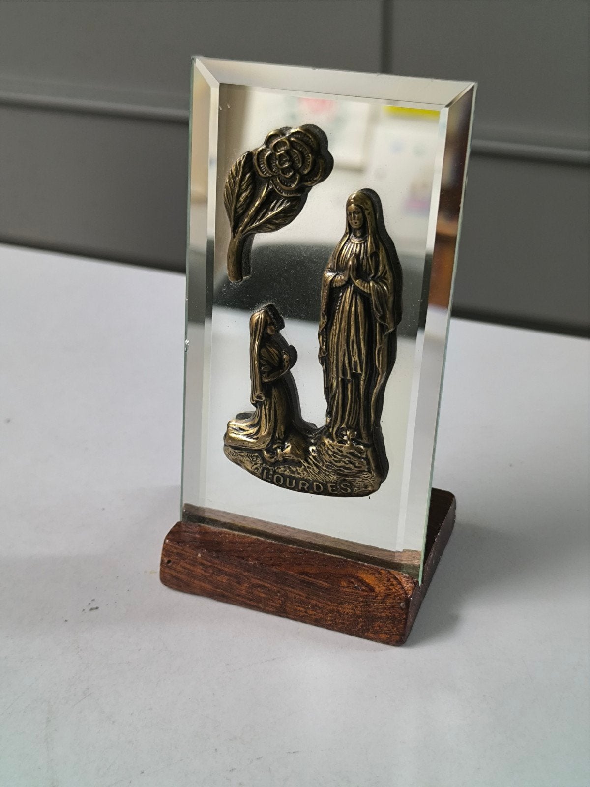 Staander Maria en Bernadette, facetgeslepen spiegel, Ophalen of Verzenden