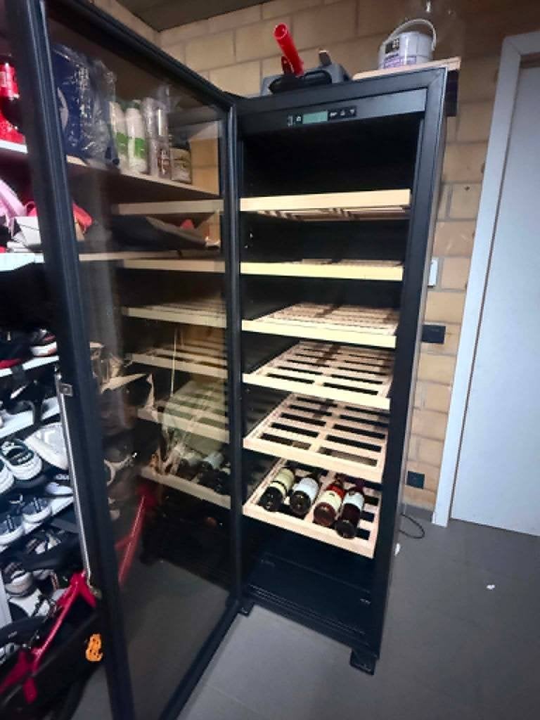 Wijnklimaatkast la sommeliere CTV220, Elektronische apparatuur, Koelkasten en IJskasten, Ophalen, Gebruikt
