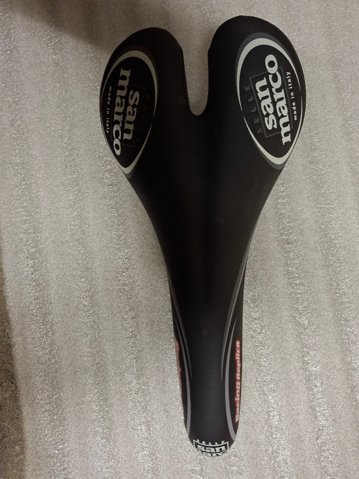 zadel koers, Fietsen en Brommers, Ophalen, San marco, Titanium, Nieuw