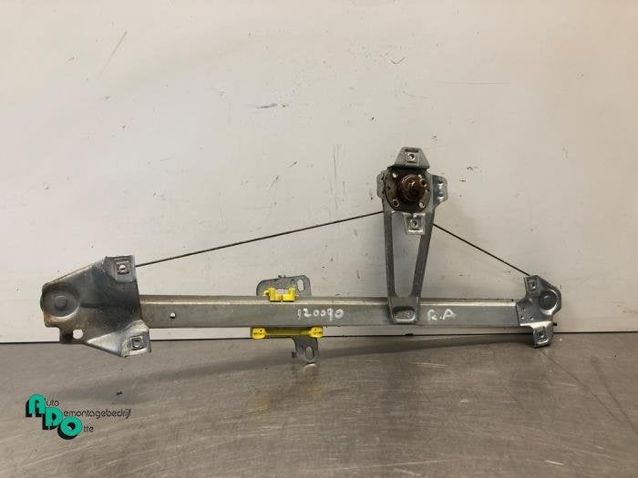 Mécanique vitre 4portes arrière droite d'un BMW 3-Serie (3, -, 3 mois de garantie, Utilisé, -