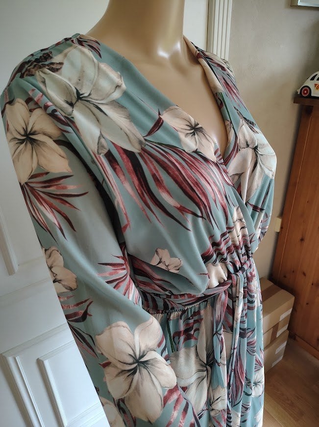 lange mooie bloemen jurk, Taille 36 (S), Comme neuf, New collection, Sous le genou
