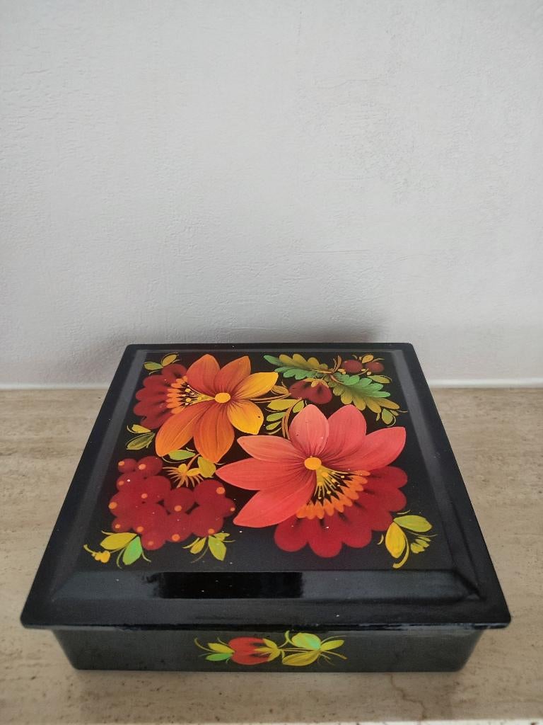 Peinture traditionnelle Petrykivka (Ukraine), superbe boîte, Enlèvement ou Envoi