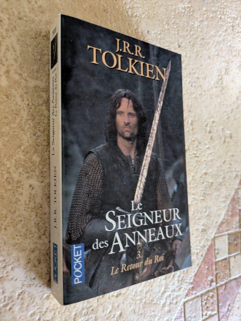 Le Seigneur des Anneaux (J.R.R. Tolkien)., Envoi, Utilisé, J.R.R. Tolkien.