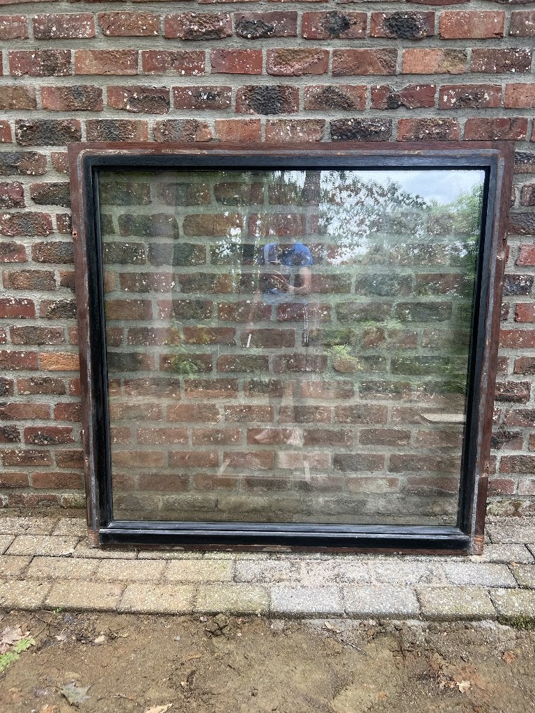 Houten raam meranti, Doe-het-zelf en Bouw, Gebruikt, Raamkozijn, Inclusief glas, 75 tot 150 cm