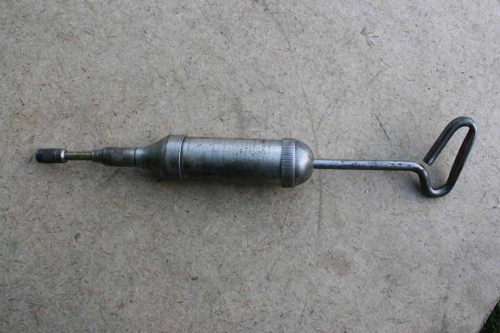 US JEEP DODGE GMC Grease Gun Pompe a Graisse WW2 originale, Enlèvement ou Envoi, Autres