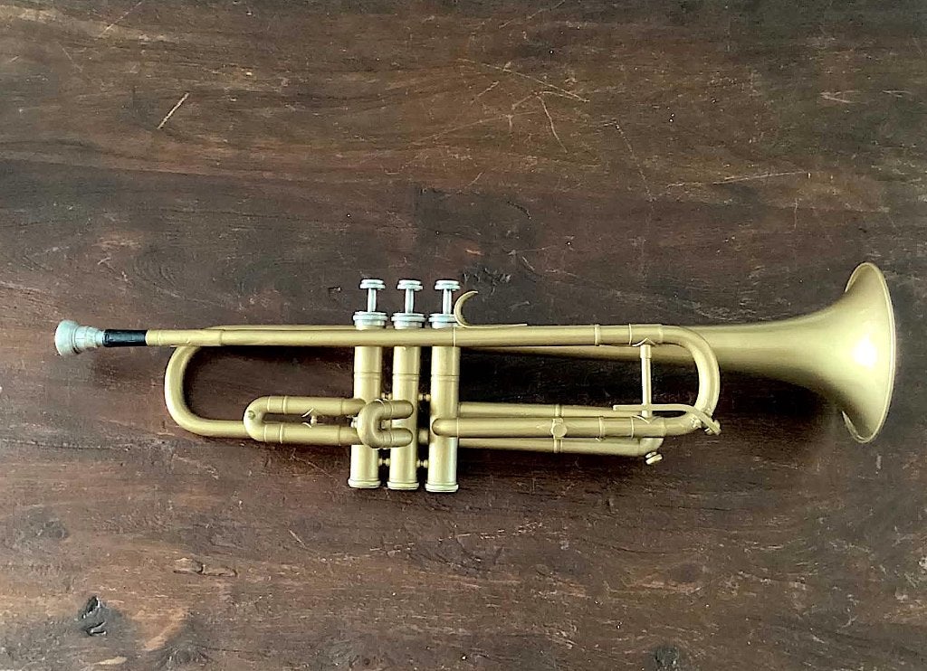 Belle trompette WELTKLANG dorée à vendre, Musique & Instruments, Instruments à vent | Trompettes, Utilisé, Autres types, Enlèvement ou Envoi