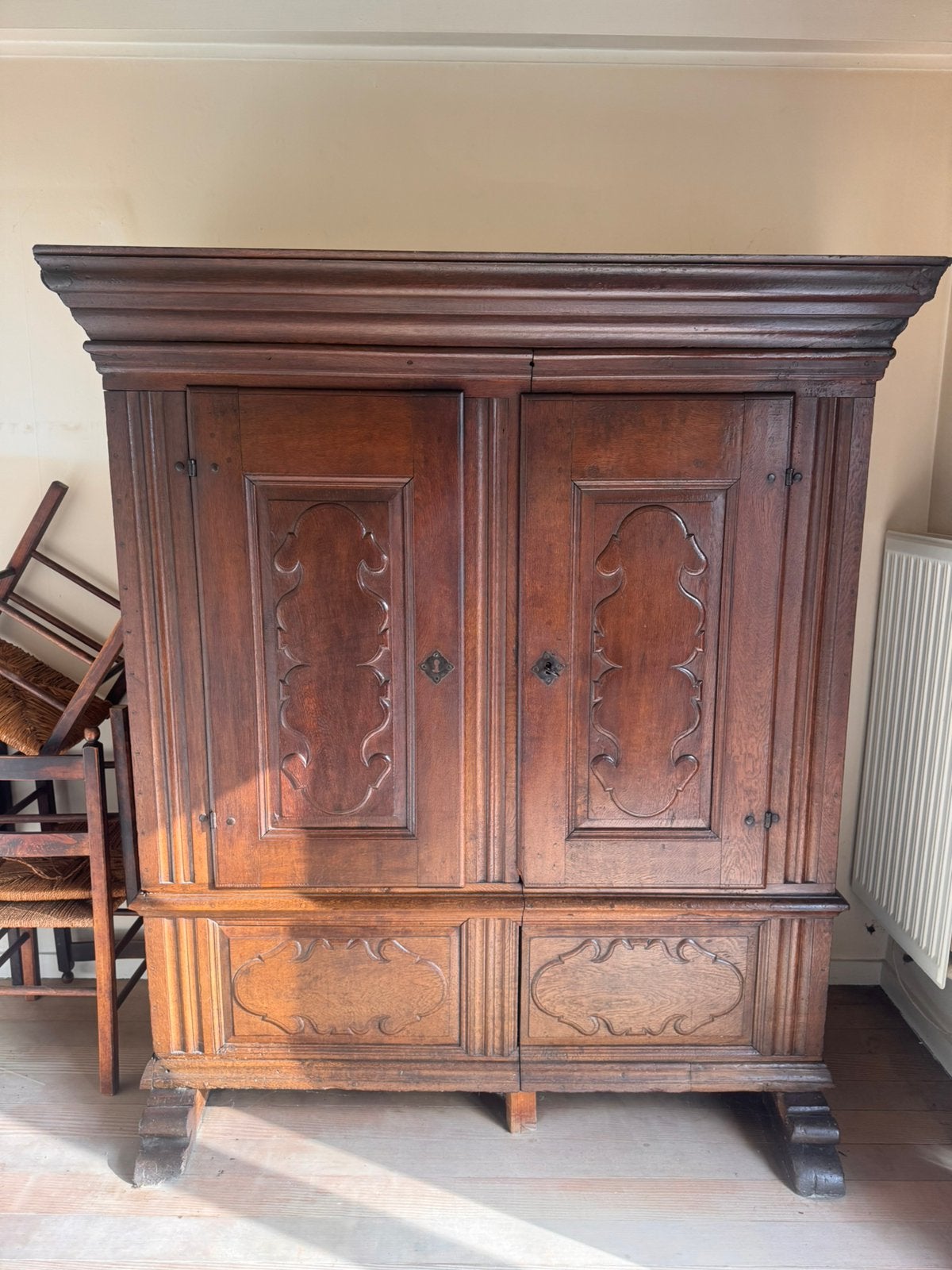 Armoire en chêne, Enlèvement