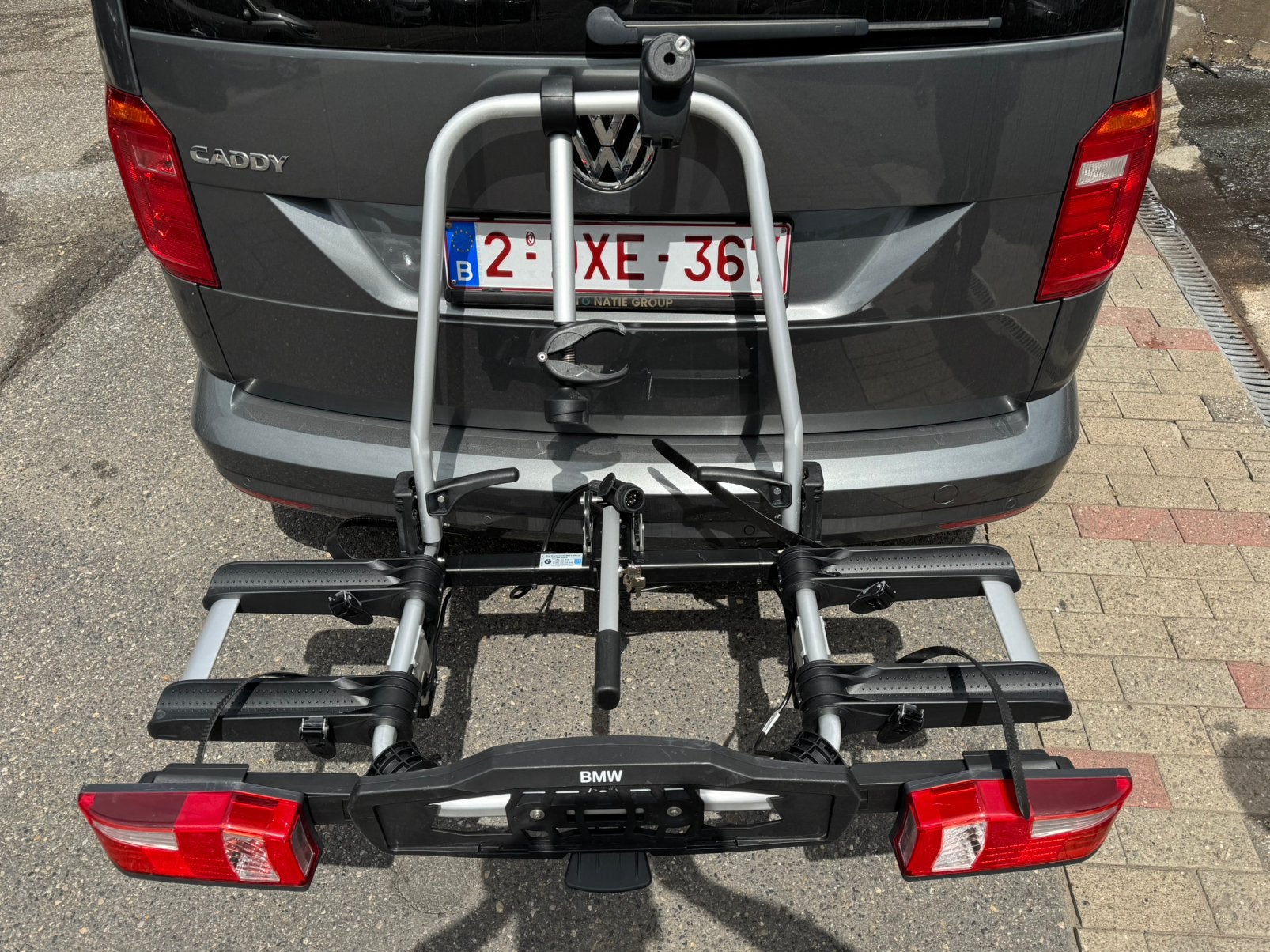 BMW fietsendrager voor 2 fietsen, Ophalen, 2 fietsen, Zo goed als nieuw, Achterklepdrager
