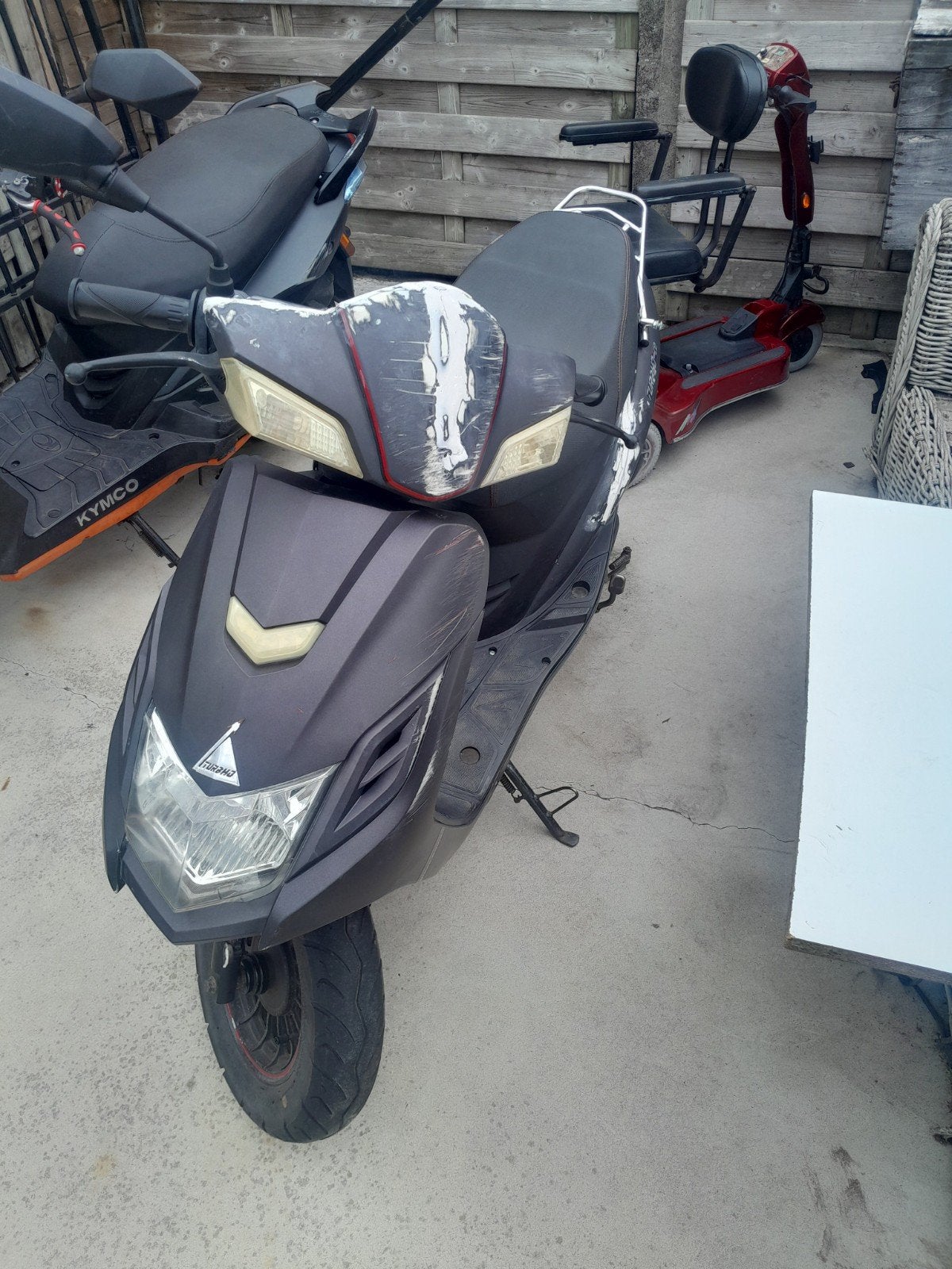 scooter A klasse voor opmaak, Vélos & Vélomoteurs, Scooters | Peugeot, Enlèvement