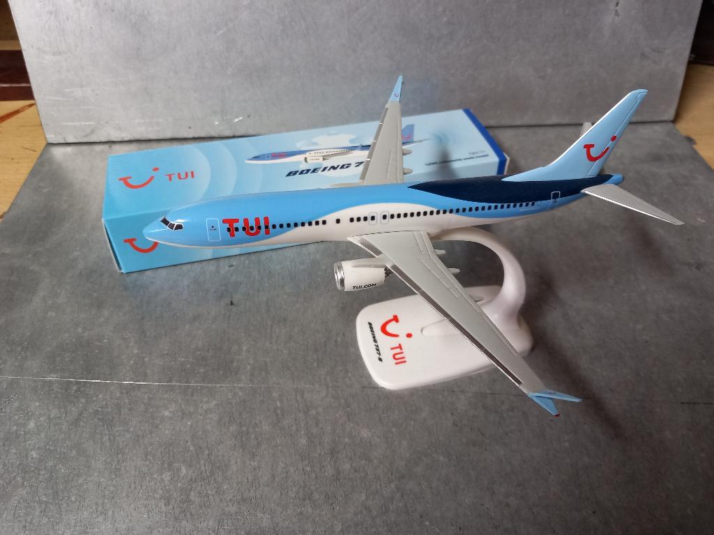 Boeing 737-8 TUI   Ech 1-200, Collections, Enlèvement ou Envoi, Neuf, Modèle réduit
