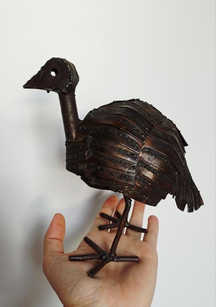 Oiseau en métal