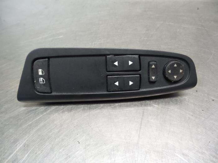 Commutateur vitre électrique d'un Fiat Stilo, -, 3 mois de garantie, Utilisé, Fiat