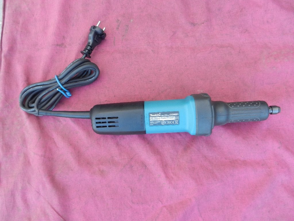 Makita GD 0601 Rechte Slijper, Enlèvement, Comme neuf, Moins de 700 watts, Meuleuse droite