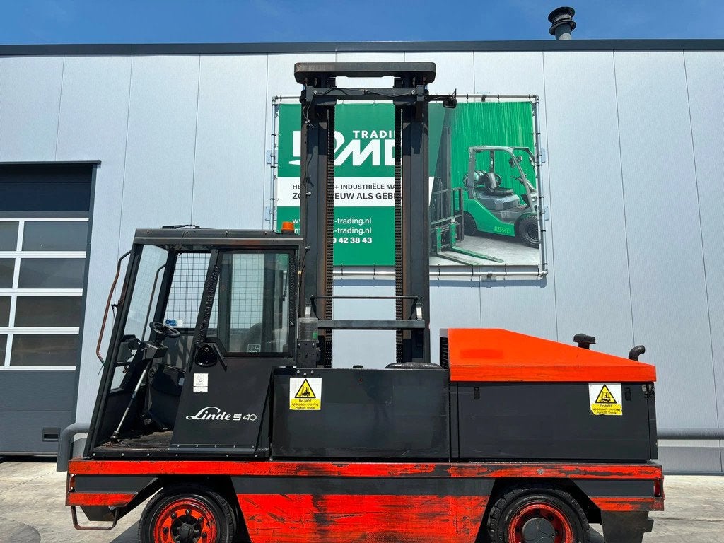 Linde S40 Sideloader Diesel (année de construction 2008), Articles professionnels, Machines & Construction | Chariots élévateurs & Transport interne