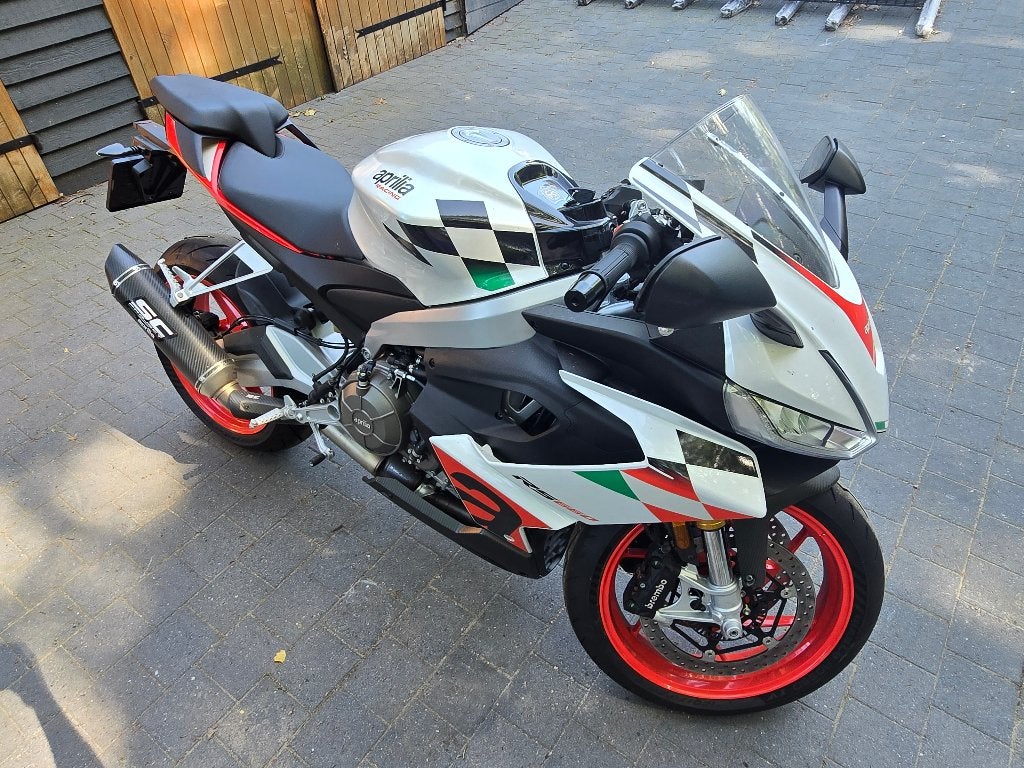 Aprilia RS660 Extrema, Permis Moto A, Plus de 35 kW, 2 cylindres, Poignées chauffantes
