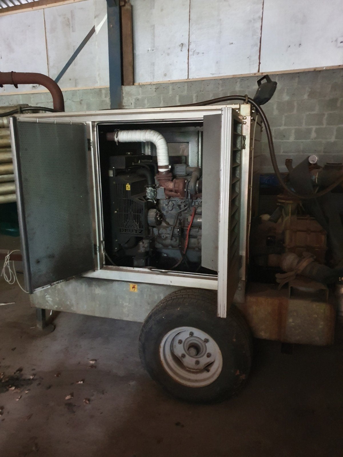 te koop beregeningspomp iveco motor,caprari pomp, capaciteit, Zakelijke goederen, Ophalen