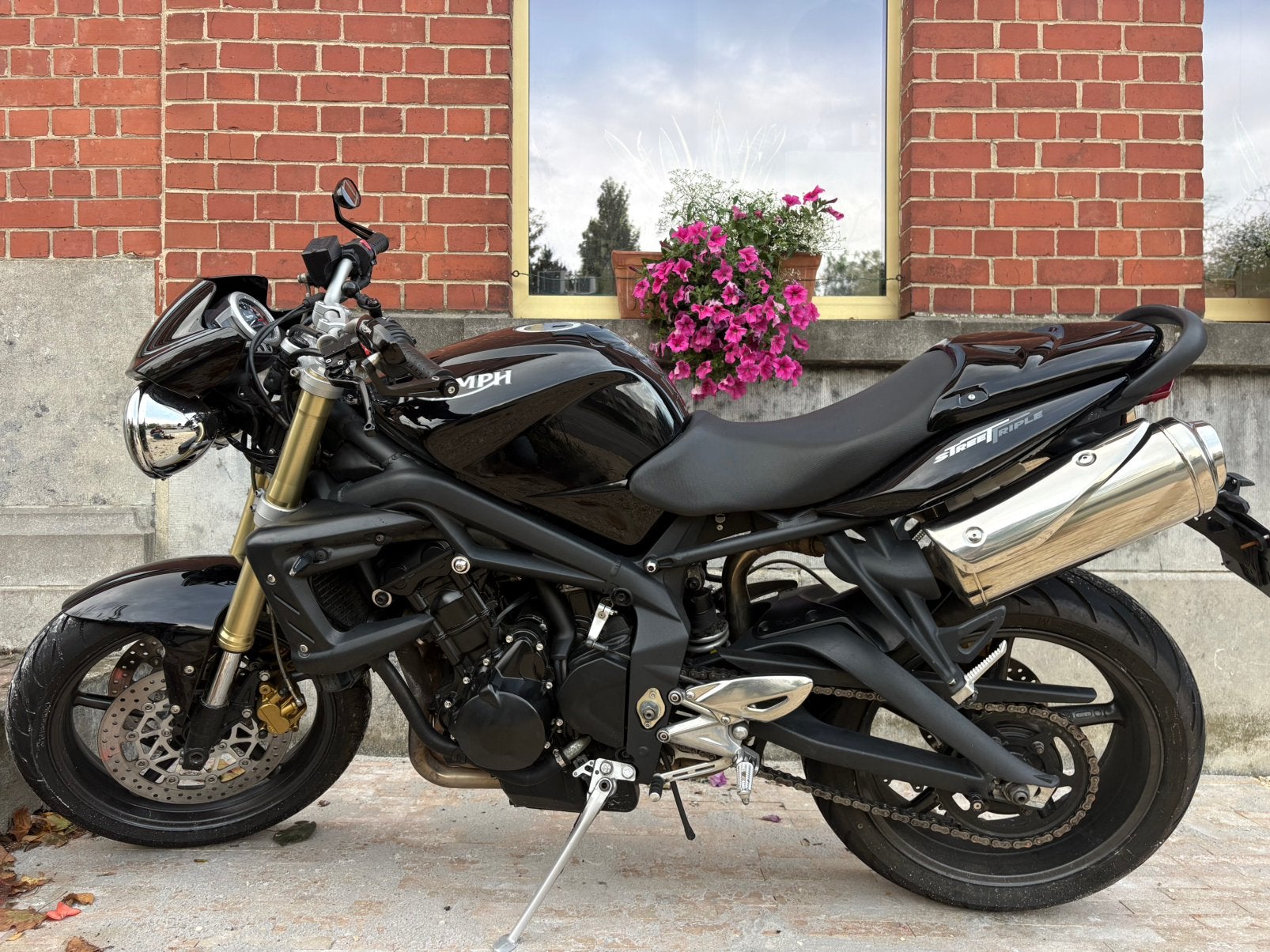 Triumph Street Triple, Motoren, 3 cilinders, Particulier, Meer dan 35 kW, Naked bike
