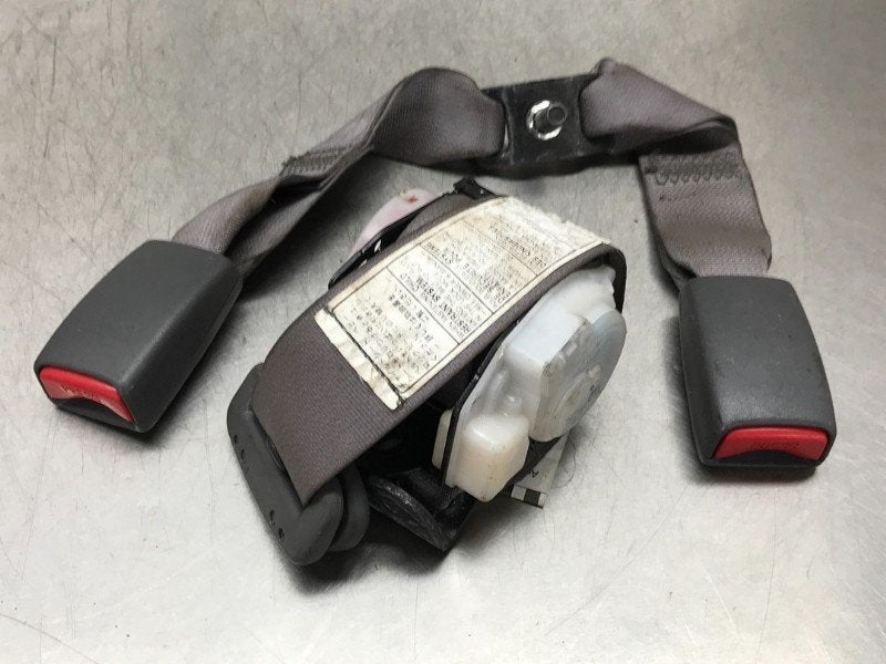 CEINTURE DE SECURITE ARRIERE GAUCHE 323 Fastbreak (BJ14), Utilisé, Mazda