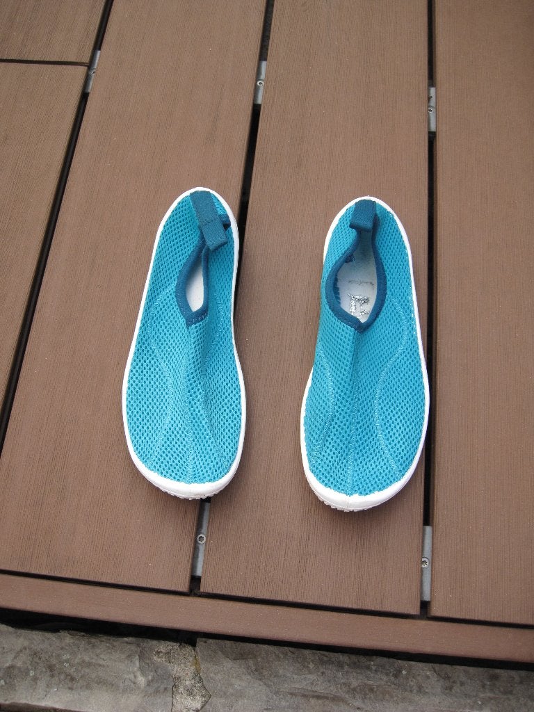 Chaussures d'eau pour enfants - turquoise, Enfants & Bébés, Garçon ou Fille, Enlèvement ou Envoi, Comme neuf, DECATHLON.