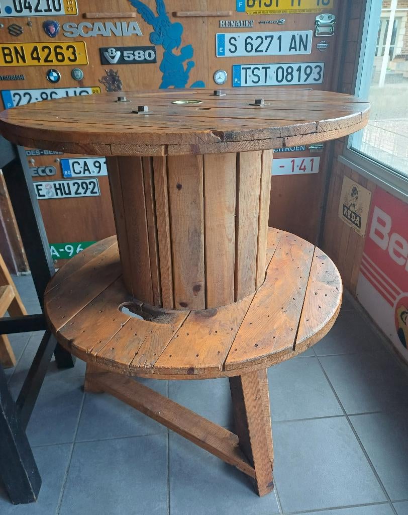 Statafel kabelhaspel 1.13 hoog 1 meter doorsnee, Ophalen, Gebruikt
