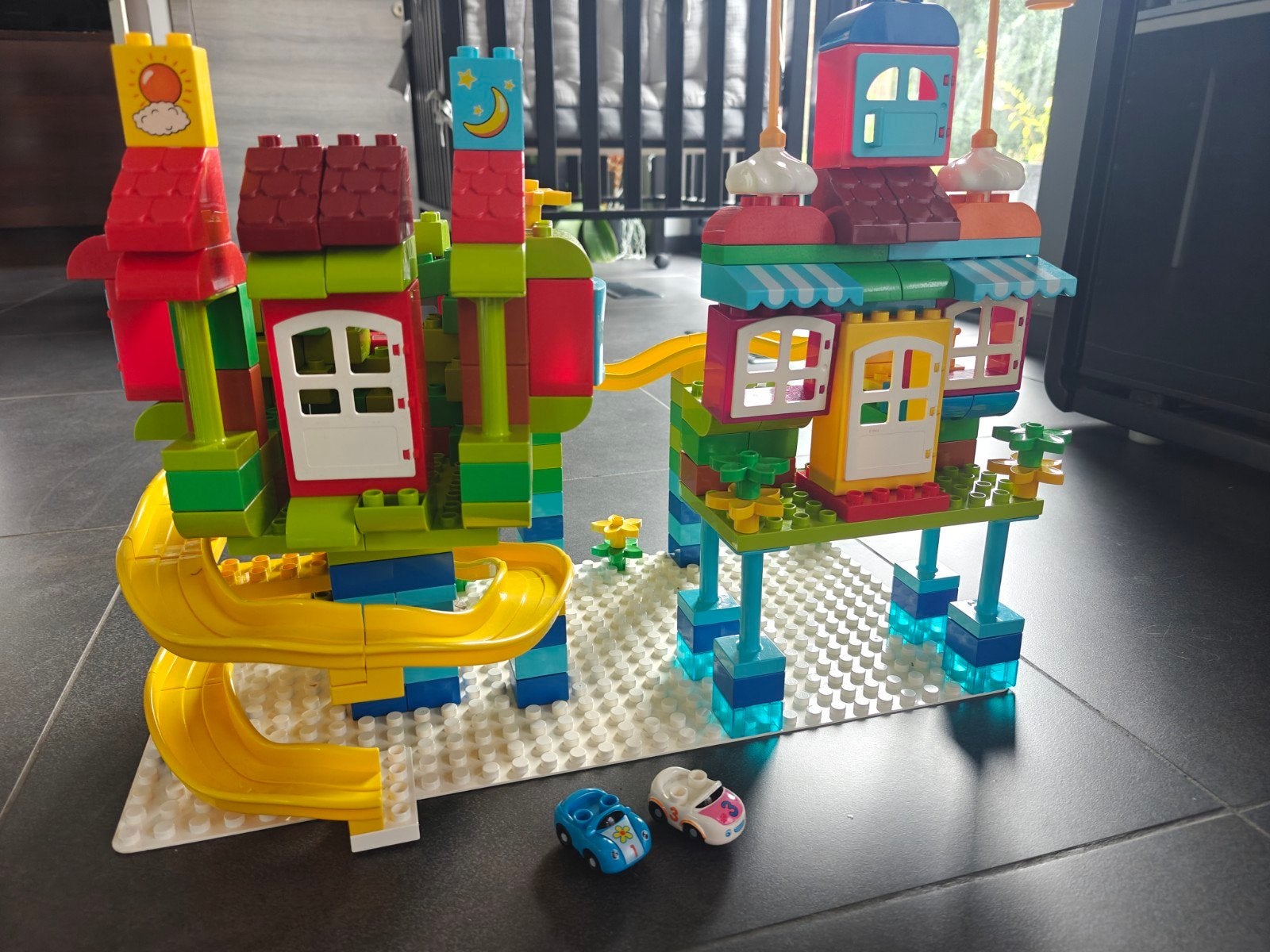 Racebaan met 2 autootjes, Kinderen en Baby's, Ophalen of Verzenden