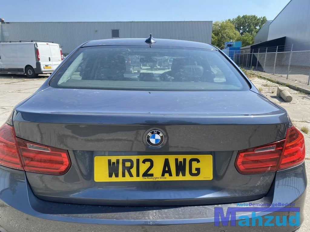 BMW 3 SERIE F30 B39 Grijs achterklep sedan 2011-2019, Auto-onderdelen, Carrosserie, Deur, BMW, Achter, Gebruikt