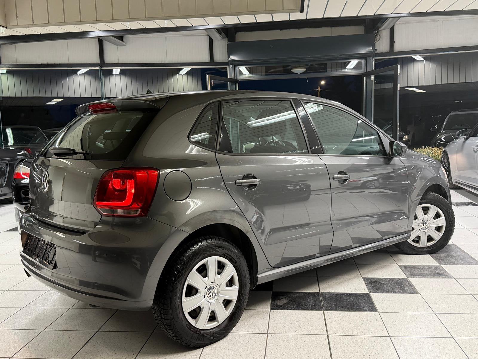 Volkswagen Polo 1.4i essence AUTOMATIQUE 2012 77 000 km, Achat, Entreprise, Carnet d'entretien, Noir