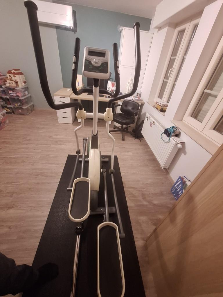 Crosstrainer, Sport en Fitness, Ophalen, Zo goed als nieuw, Buik, Crosstrainer