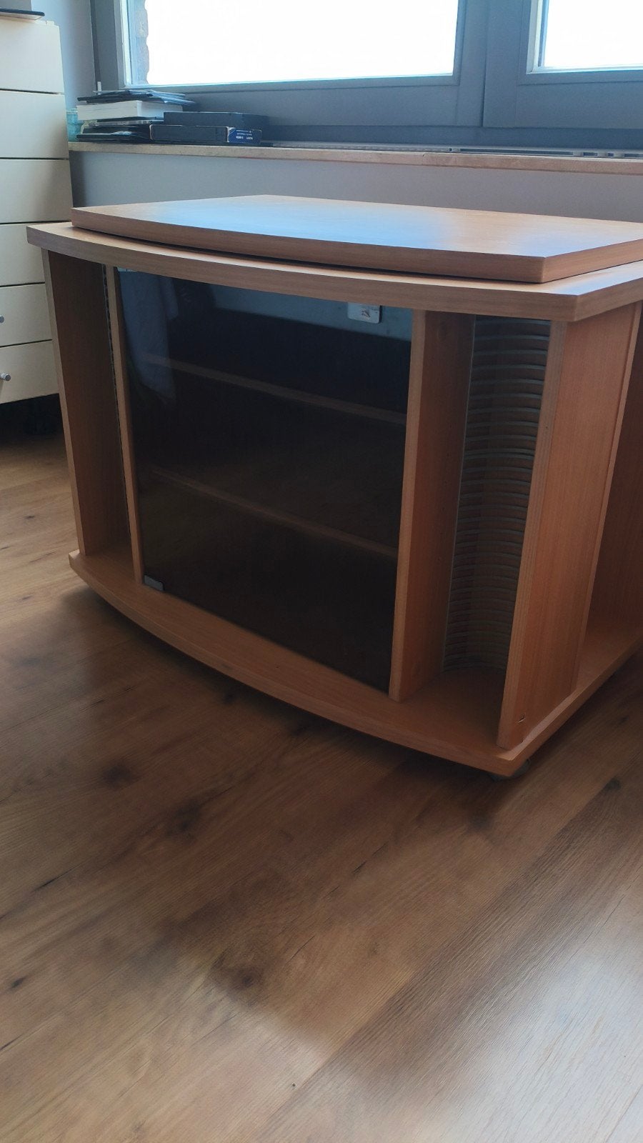 table TV, Enlèvement
