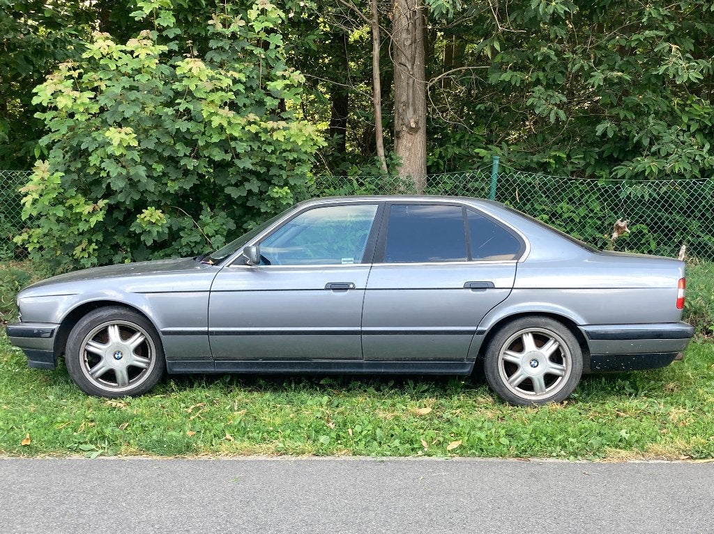 BMW E34 518i met E36 318is motor (project), Autos, Cuir, Argent ou Gris, 4 portes, Boîte manuelle