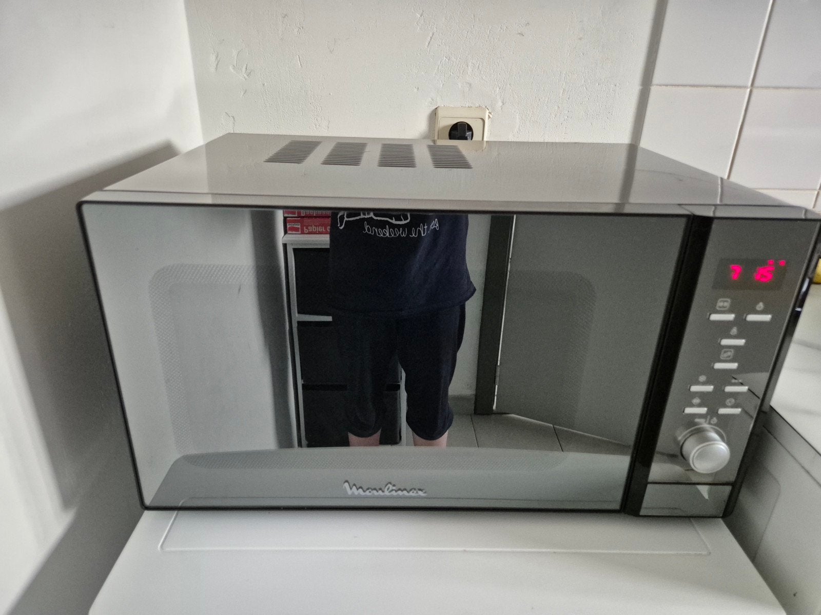 moulinex microgolfoven, Elektronische apparatuur, Microgolfovens, Ophalen, Microgolfoven, Zo goed als nieuw, Draaiplateau